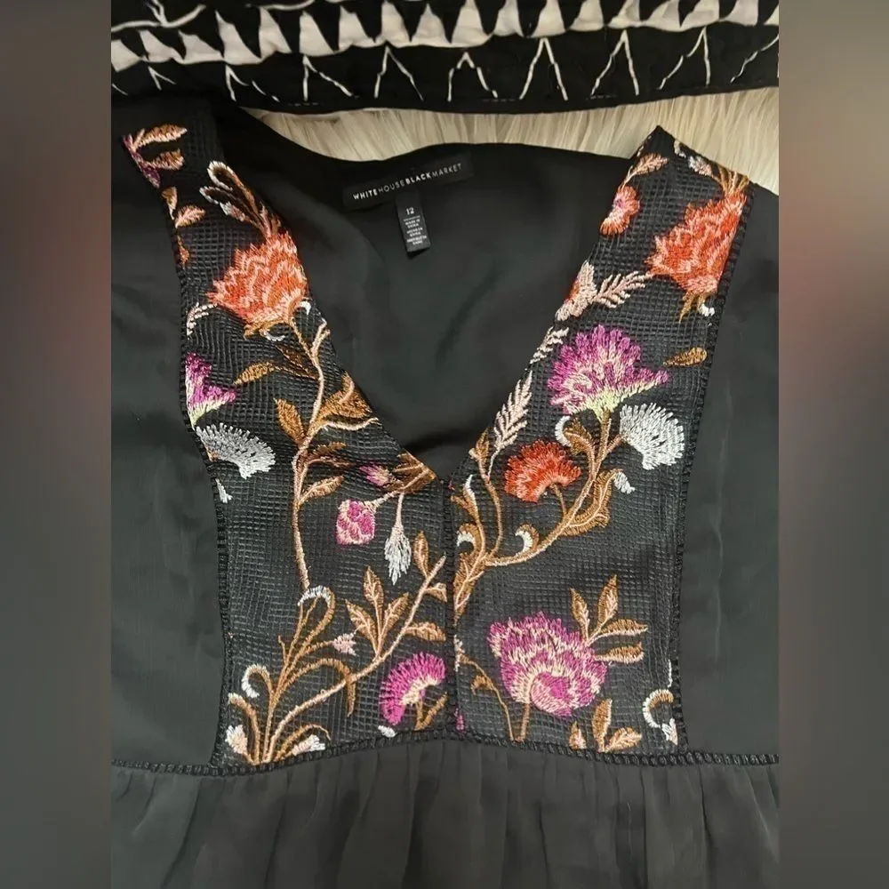 White House black market embroidered black blouse size 12 large zipper pink red - Picture 7 of 11